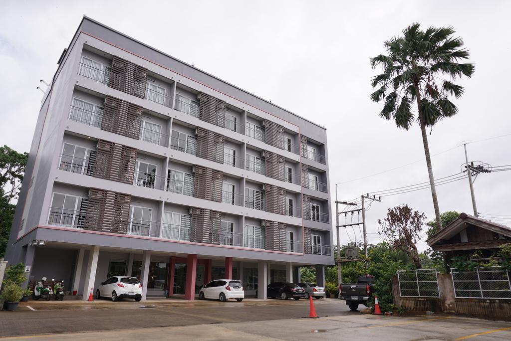 Chompu Nakarin Apartment Trang Exterior foto